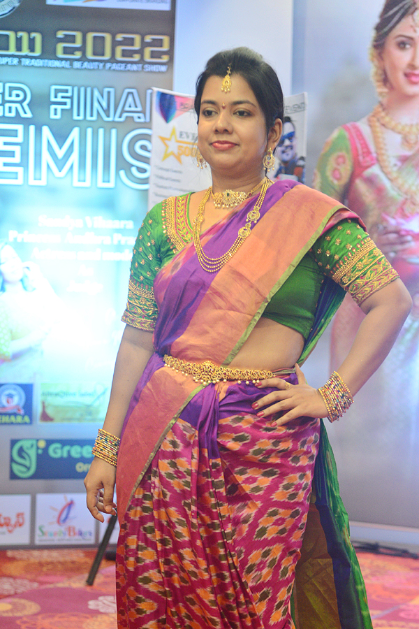 Telugu Ammayi Contest Semi Finals in Vizag - Sakshi10