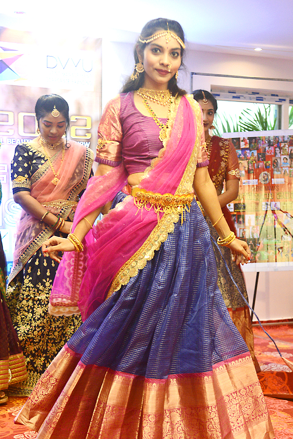 Telugu Ammayi Contest Semi Finals in Vizag - Sakshi13