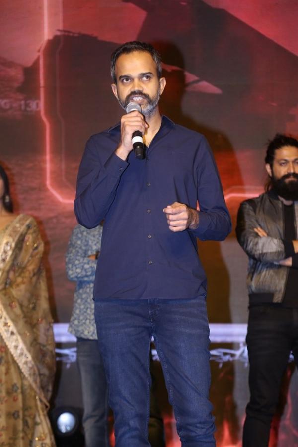 KGF Chapter 2 Movie Press Meet At Hyderabad  - Sakshi20