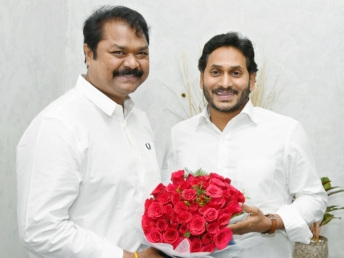 AP New Minsiters Meet CM Jagan For Special Thanking Photos - Sakshi10