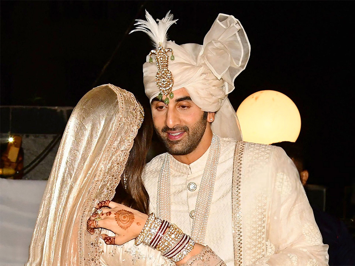 Alia Bhatt Ranbir Kapoor Wedding Photos - Sakshi8