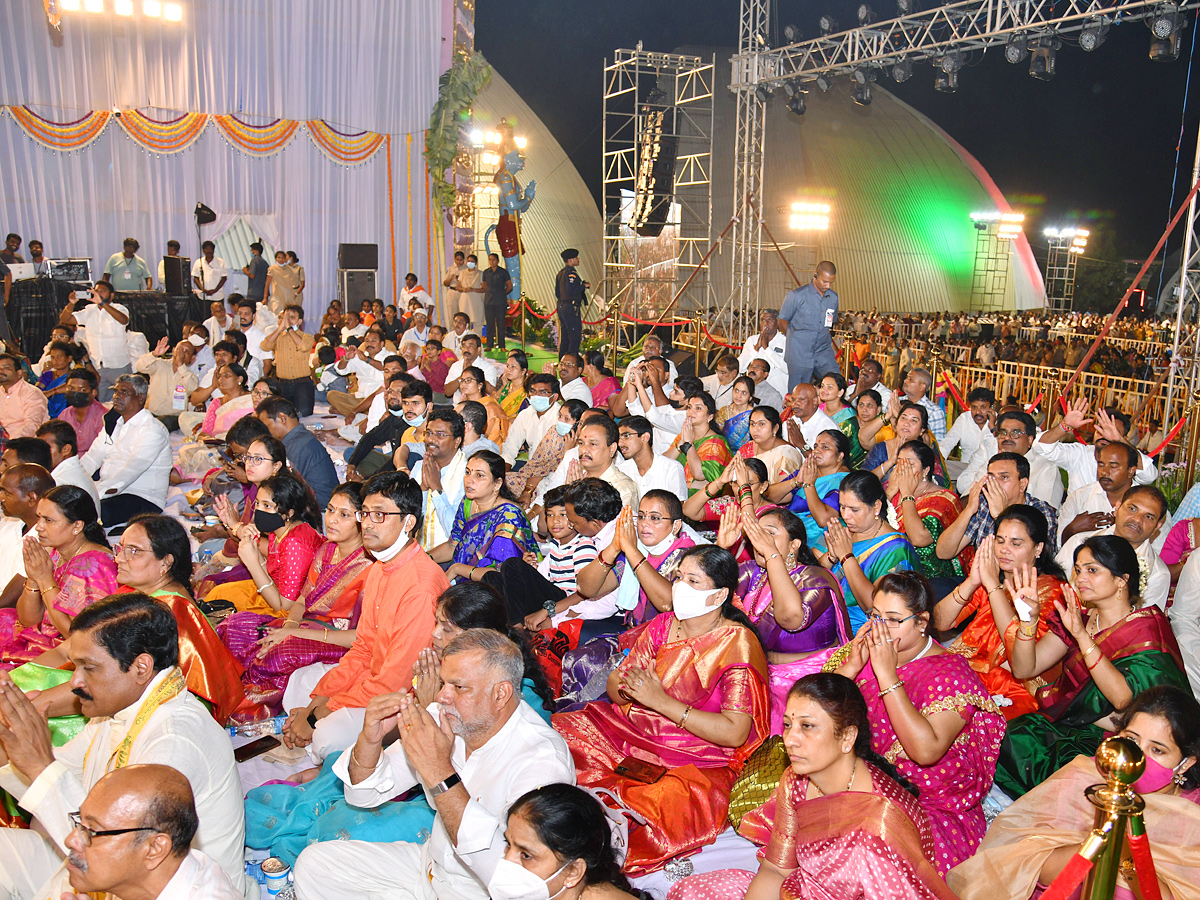 CM Jagan Attend Vontimitta Kodandarama Kalyanam 2022 Photo Gallery - Sakshi7