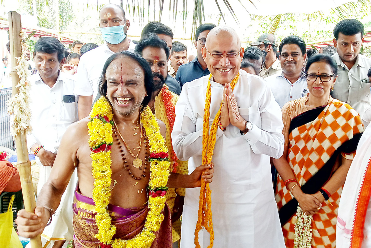  Sri Varahalakshmi Narasimha Swamy Vari Devasthanam Simhachalam Photos - Sakshi1