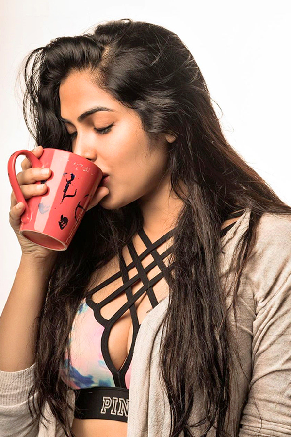 Divi Vadthya Latest Photos - Sakshi8