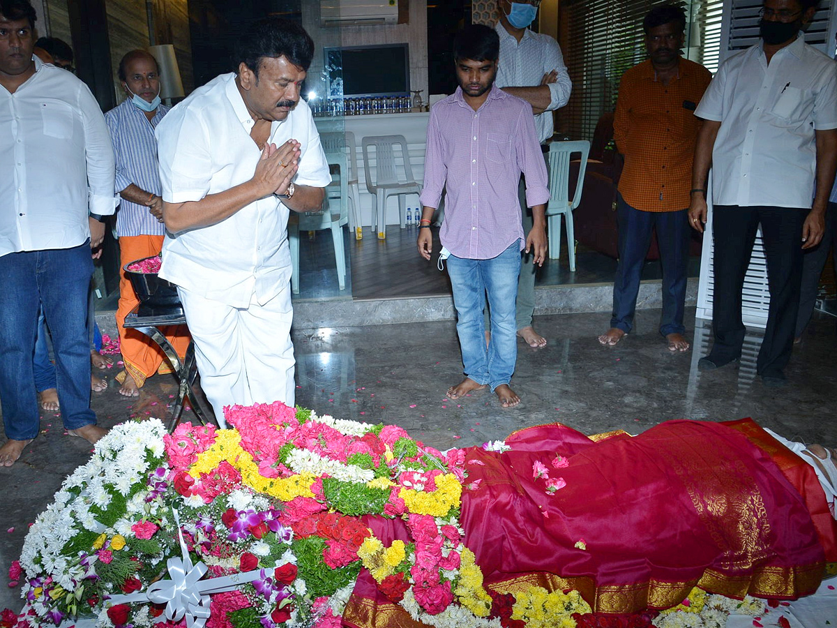 Tollywood Celebrities Pays Tribute To Producer Narayan Das Narang Photo Gallery - Sakshi4