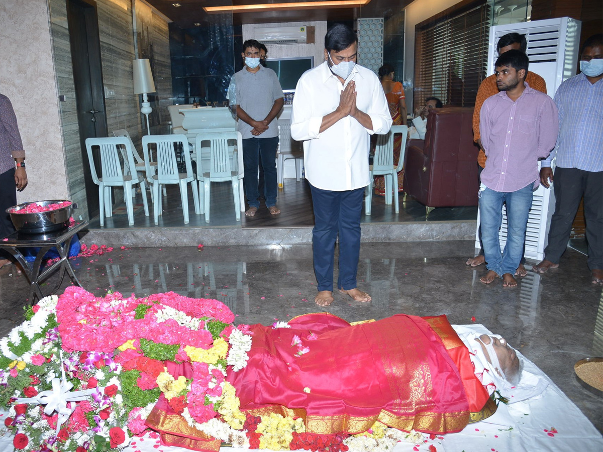 Tollywood Celebrities Pays Tribute To Producer Narayan Das Narang Photo Gallery - Sakshi1