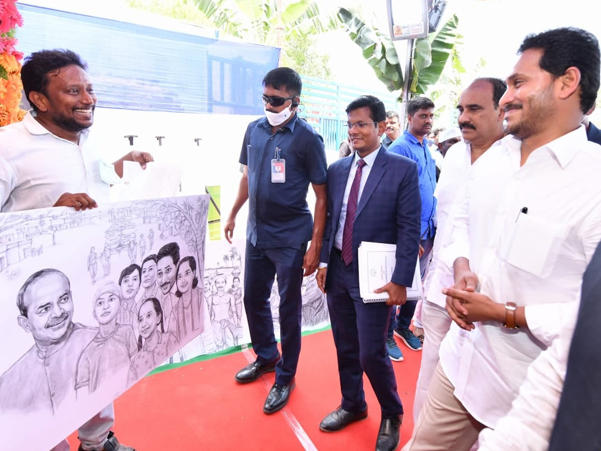 AP CM Jagan Launch 3rd Phase YSR Sunna Vaddi Scheme in Ongole Photo Gallery - Sakshi20