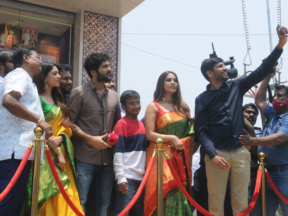 cine Actors at show room inaguration in Ananthapuram Photo Gallery - Sakshi10