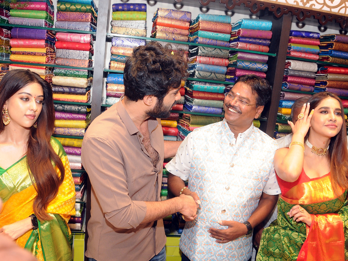 cine Actors at show room inaguration in Ananthapuram Photo Gallery - Sakshi20