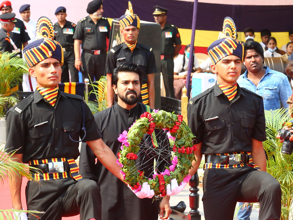 Ram Charan Pays Tribute to Army Jawans at Secunderabad Parade Ground Photo Gallery - Sakshi12