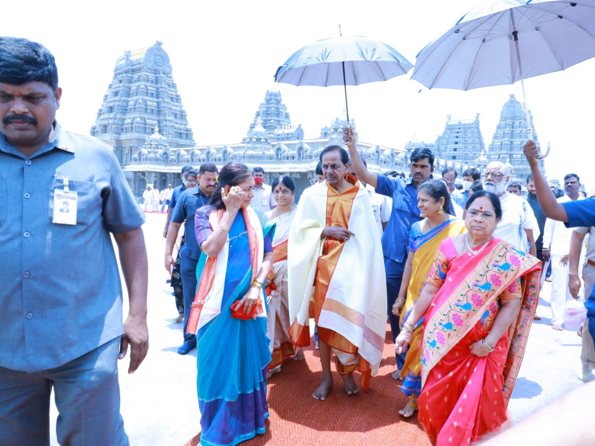 KCR Visits Yadadri Temple Photo Gallery - Sakshi1