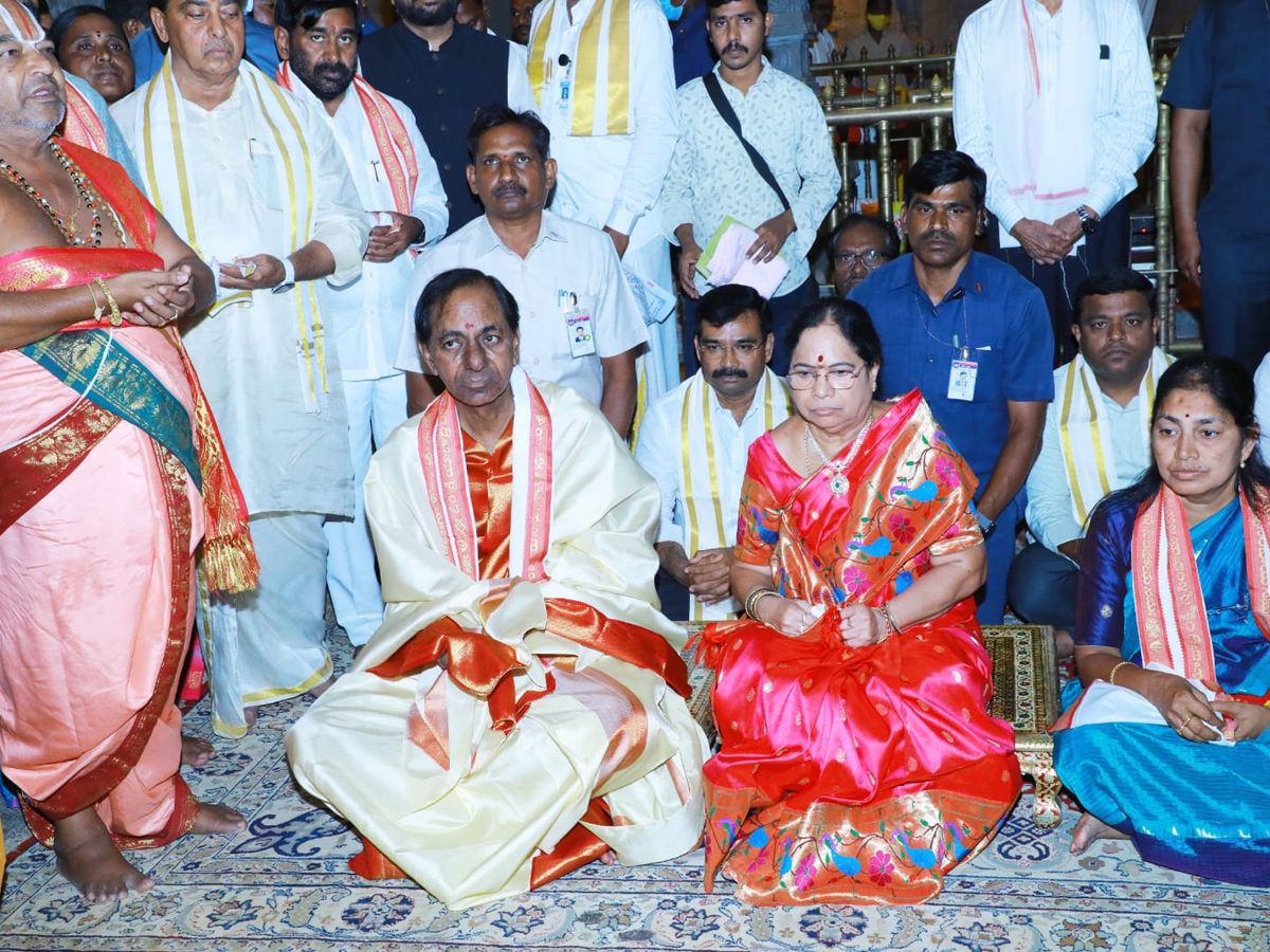 KCR Visits Yadadri Temple Photo Gallery - Sakshi20