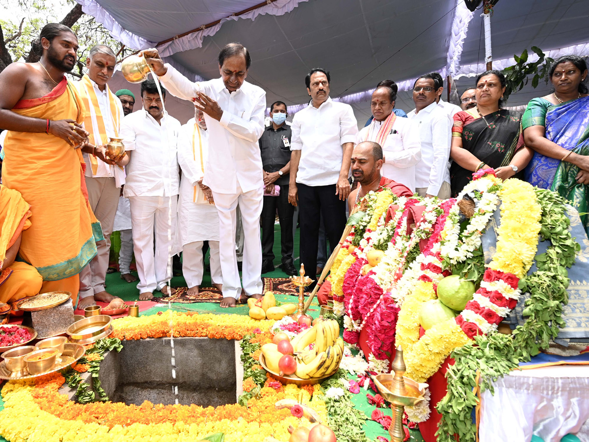 CM KCR Laying Foundation Stone for TIMS Super Speciality Hospitals in Hyderabad Photo Gallery - Sakshi11