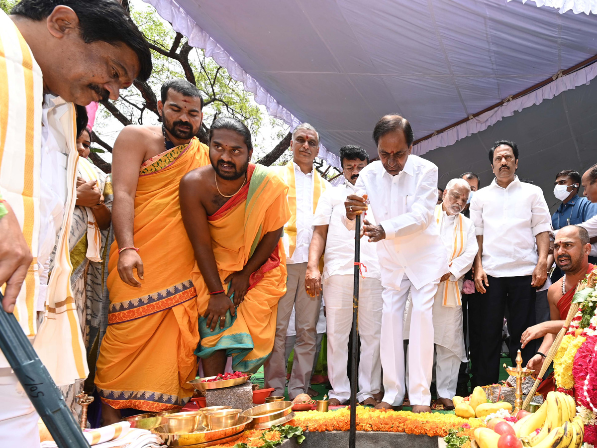 CM KCR Laying Foundation Stone for TIMS Super Speciality Hospitals in Hyderabad Photo Gallery - Sakshi1