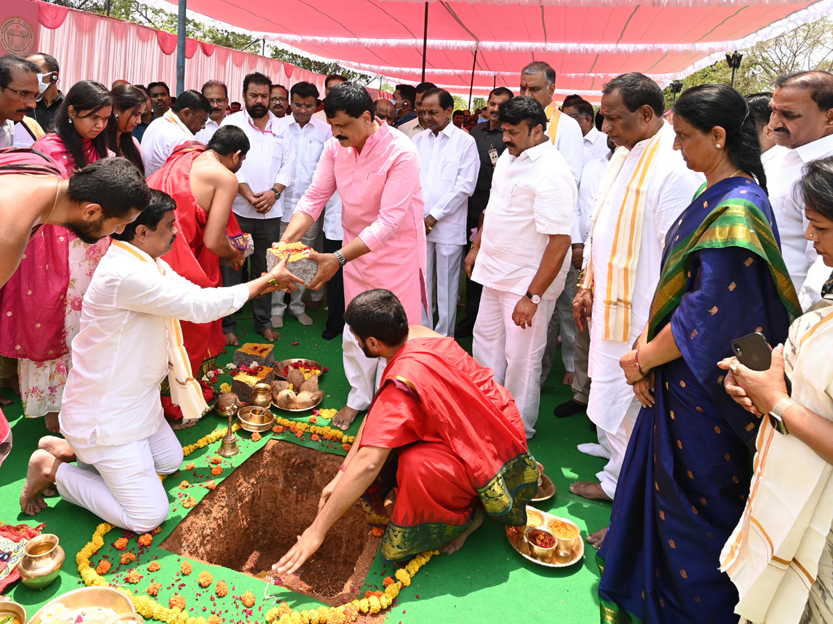 CM KCR Laying Foundation Stone for TIMS Super Speciality Hospitals in Hyderabad Photo Gallery - Sakshi12