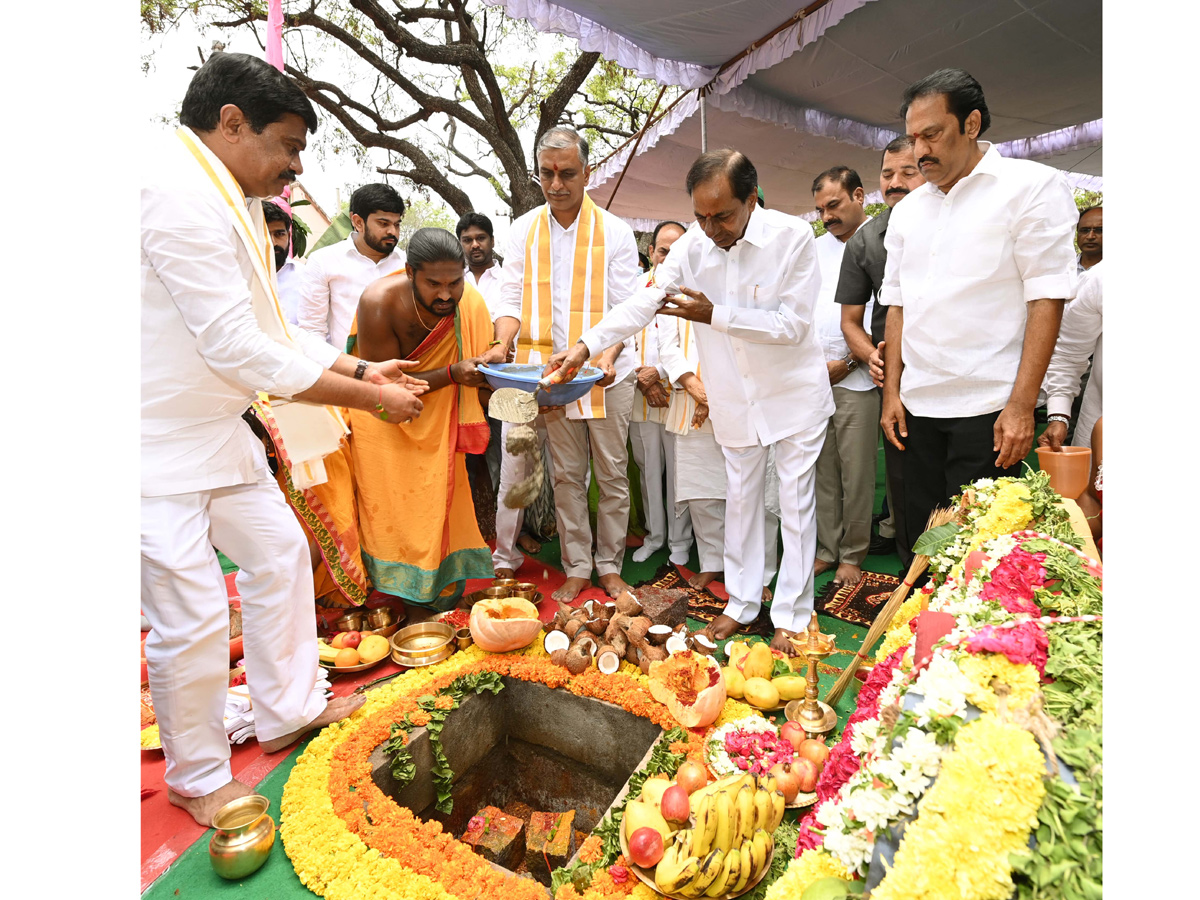 CM KCR Laying Foundation Stone for TIMS Super Speciality Hospitals in Hyderabad Photo Gallery - Sakshi10