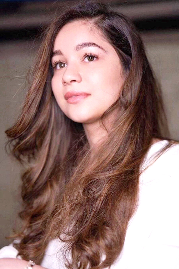 Sara Tendulkar HD Photos - Sakshi3