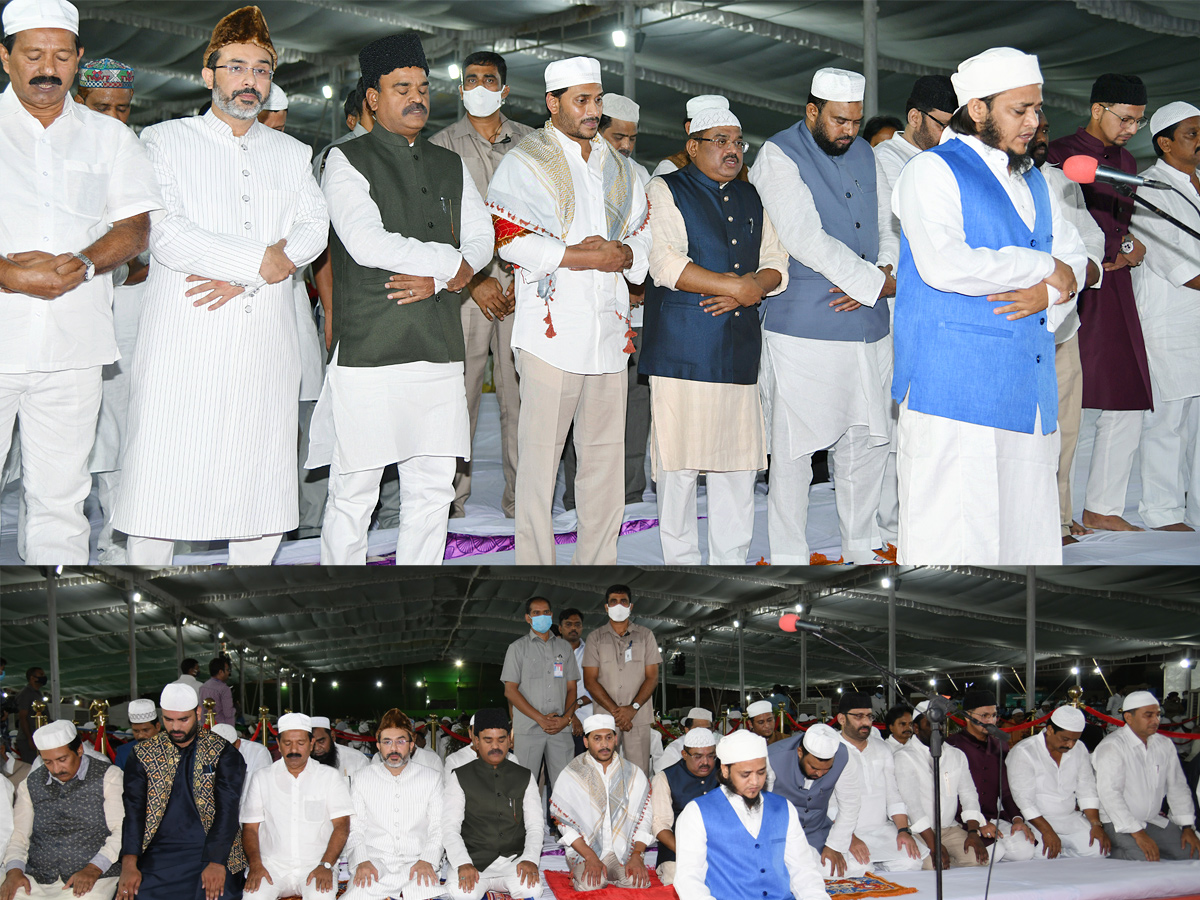 CM YS Jagan Attends Iftar Party at Vijayawada Photo Gallery - Sakshi18