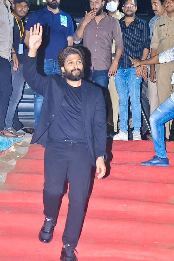 Ghani Pre Release Event in Visakhapatnam - Sakshi17