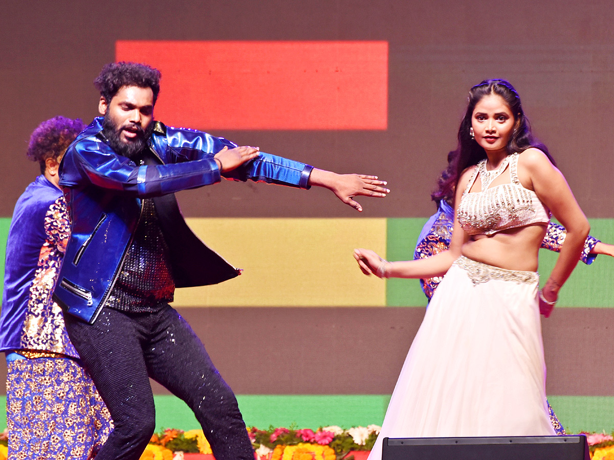 Ghani Pre Release Event in Visakhapatnam - Sakshi3