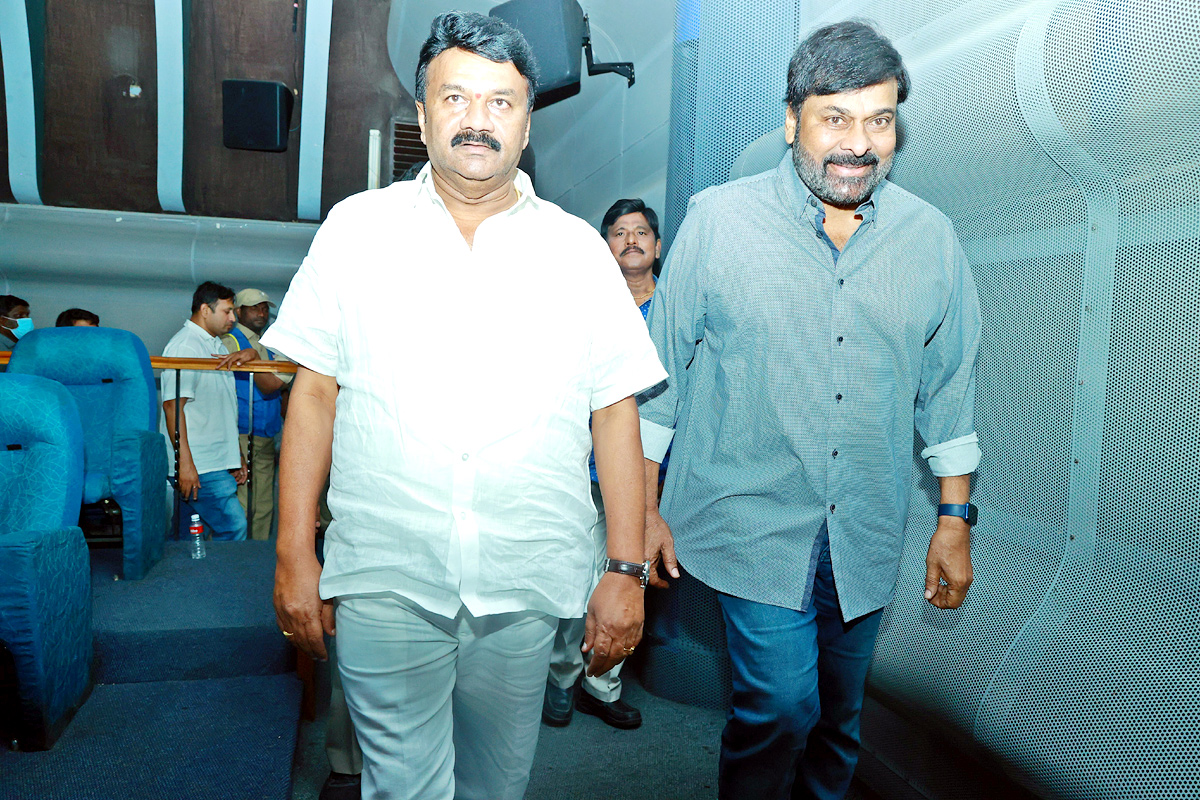 Chiranjeevi Distributes Insurance Cards to Film Journalists - Sakshi2