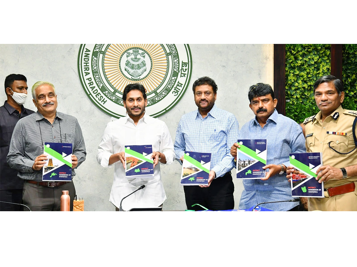 CM YS Jagan AP New Districts Launch Photos - Sakshi2