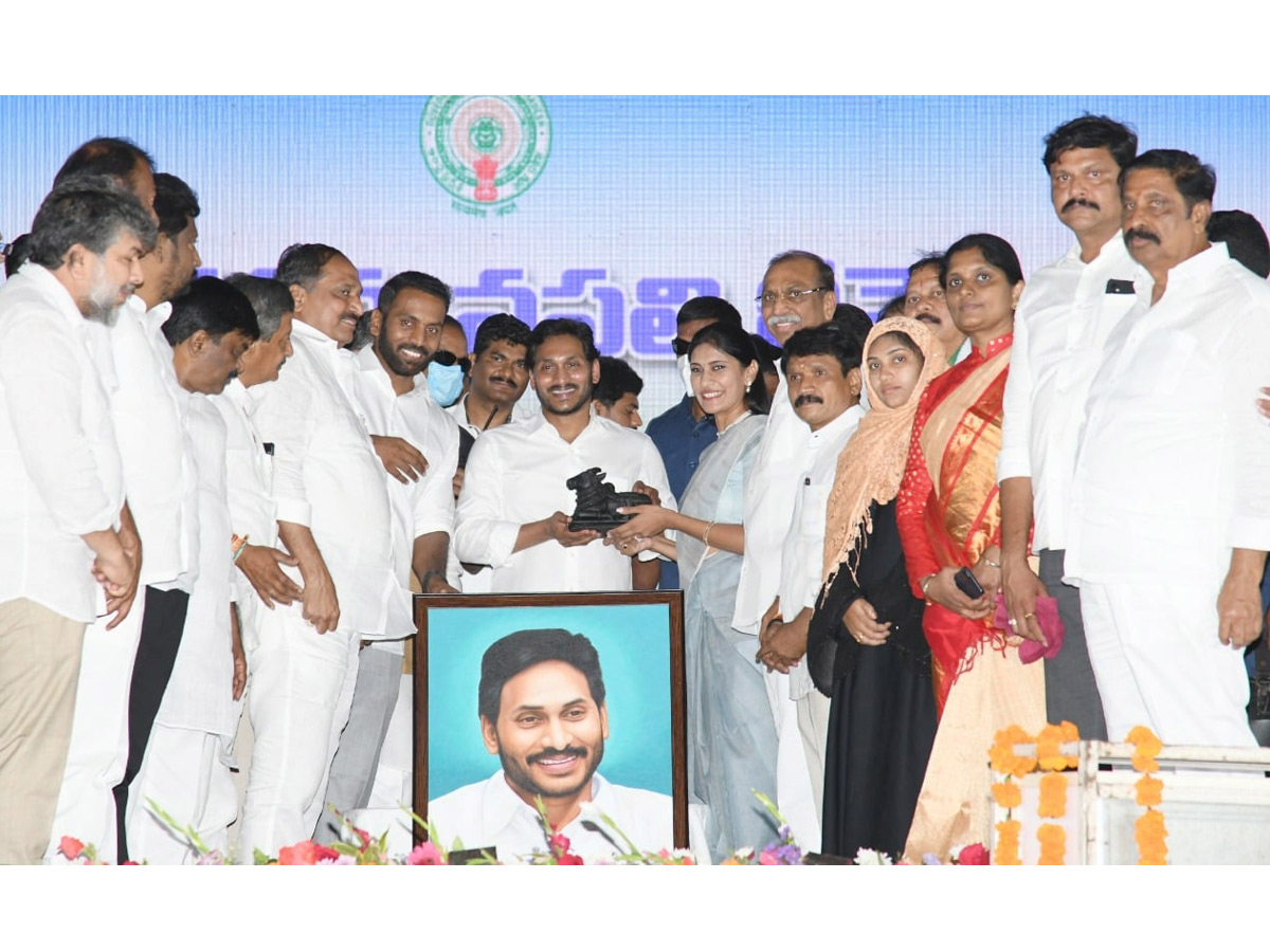 CM YS Jagan Nandyal Tour Photo Gallery - Sakshi3