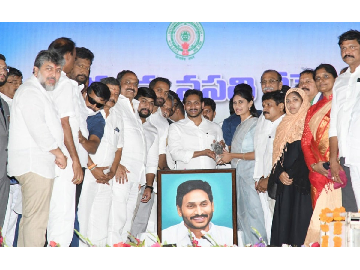 CM YS Jagan Nandyal Tour Photo Gallery - Sakshi4