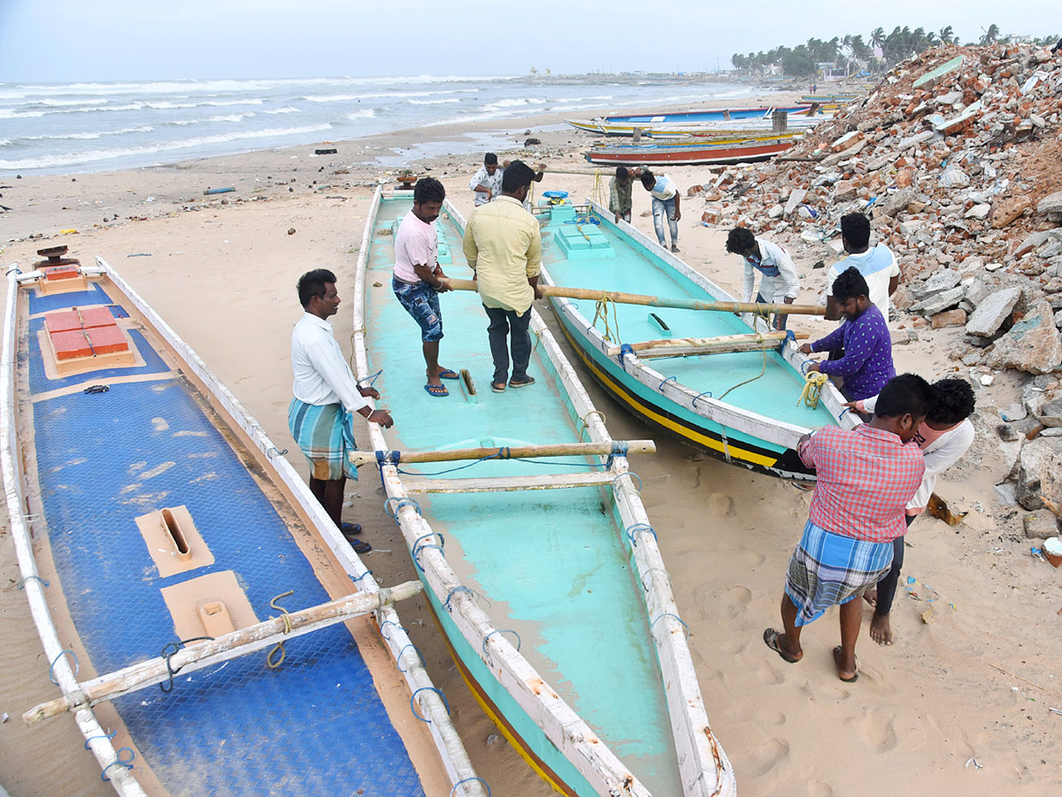 Asani Cyclone on Uttarandhra HD Photos - Sakshi19