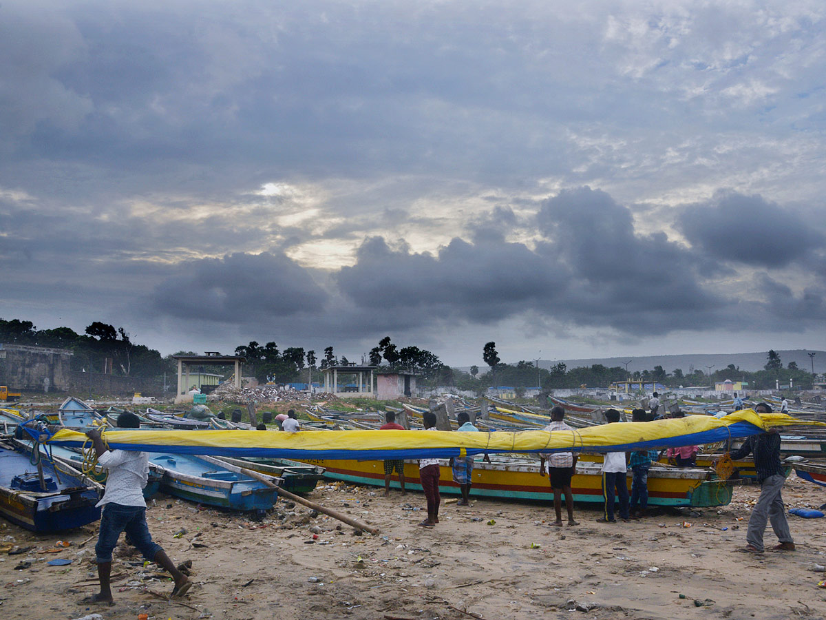 Asani Cyclone on Uttarandhra HD Photos - Sakshi27