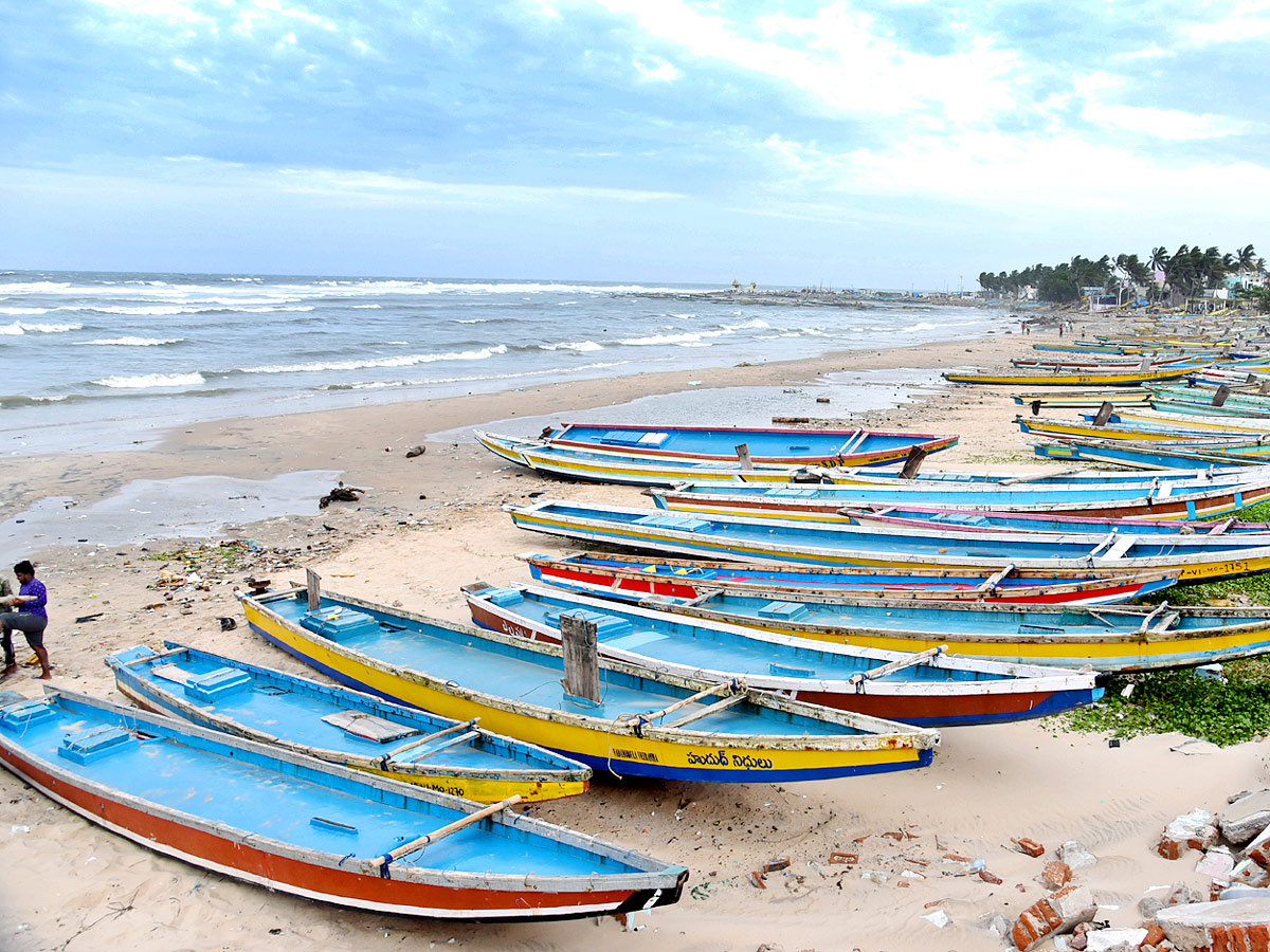 Asani Cyclone on Uttarandhra HD Photos - Sakshi32