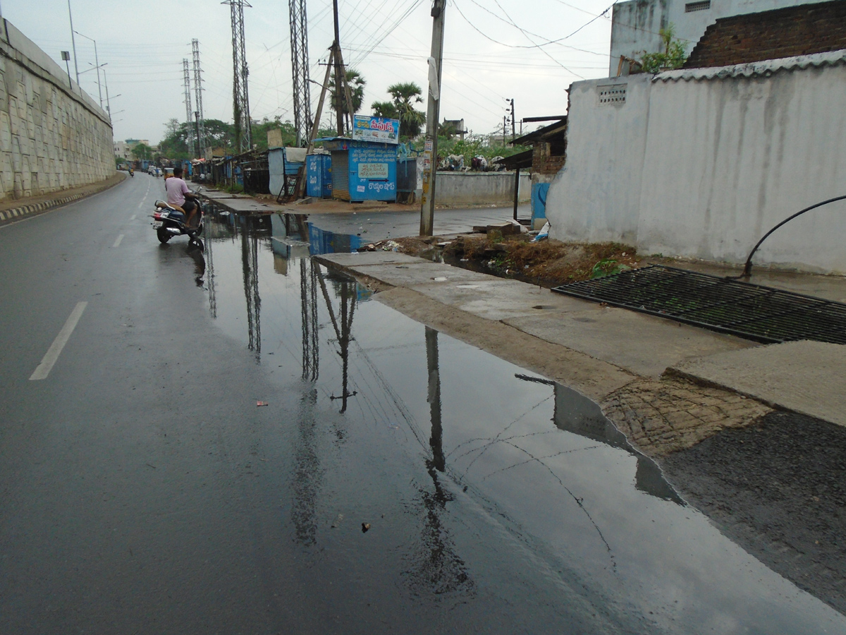 Cyclone Asani To Hit Uttarandhra Photo Gallery - Sakshi13