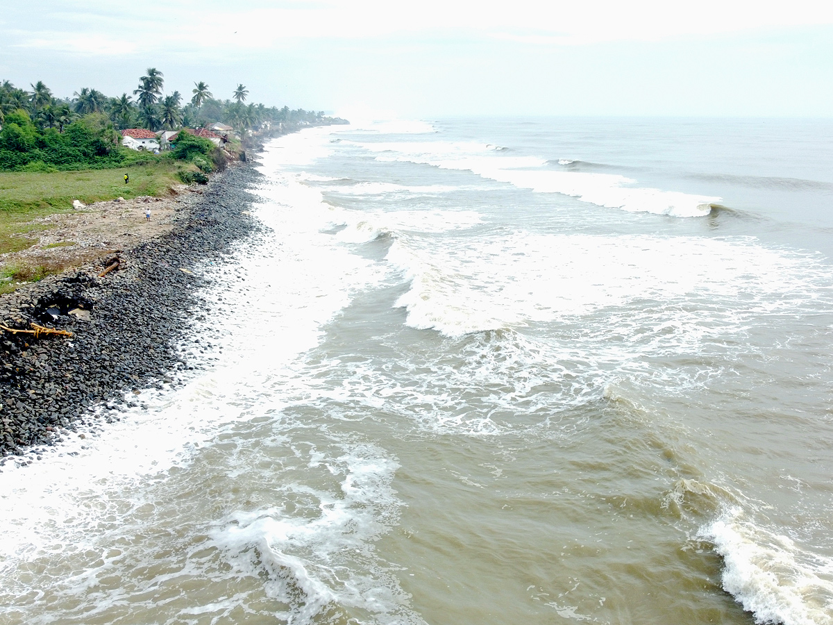 Cyclone Asani To Hit Uttarandhra Photo Gallery - Sakshi18