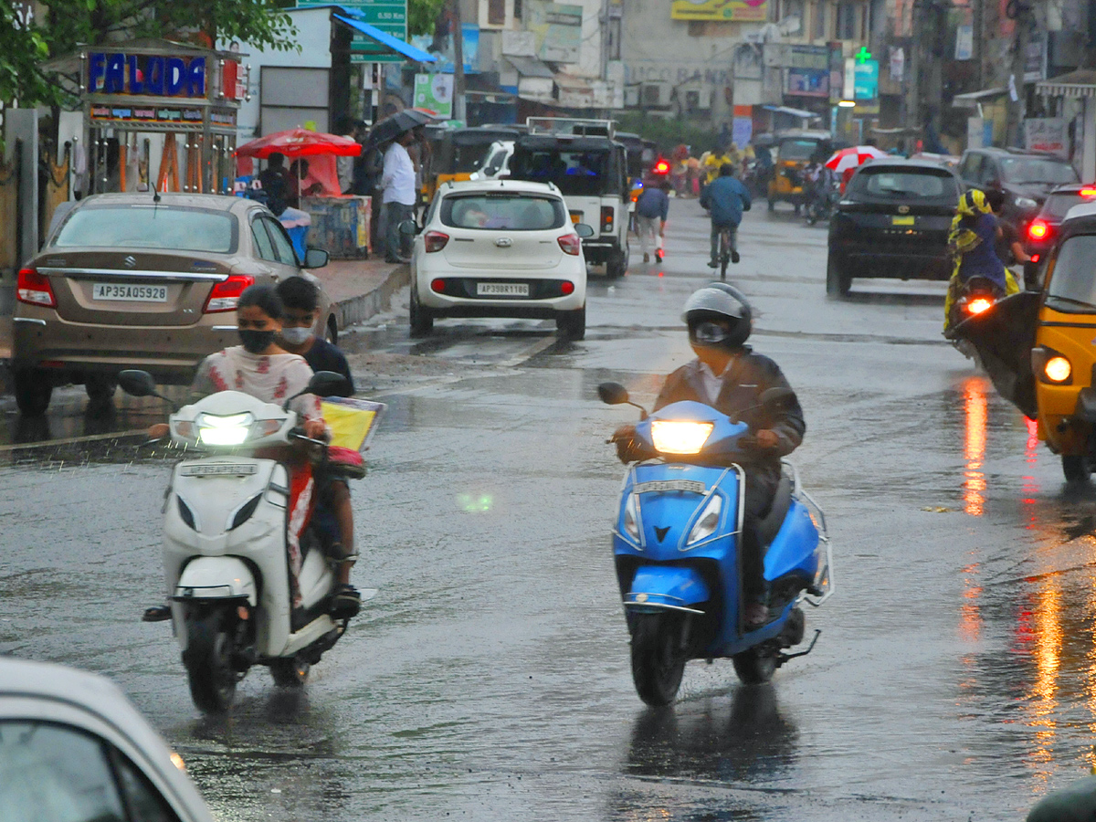 Cyclone Asani To Hit Uttarandhra Photo Gallery - Sakshi4