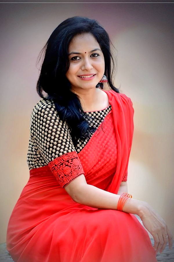 Singer Sunitha HD images - Sakshi10