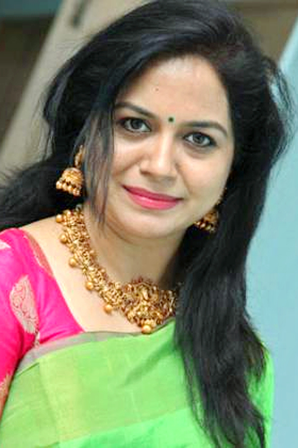 Singer Sunitha HD images - Sakshi11