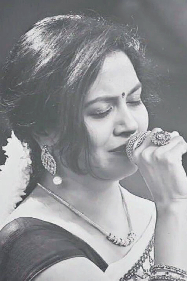 Singer Sunitha HD images - Sakshi16