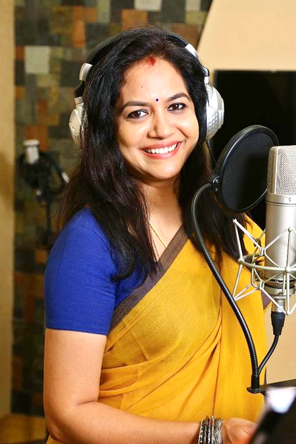 Singer Sunitha HD images - Sakshi20