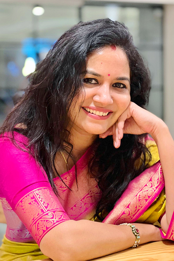 Singer Sunitha HD images - Sakshi4