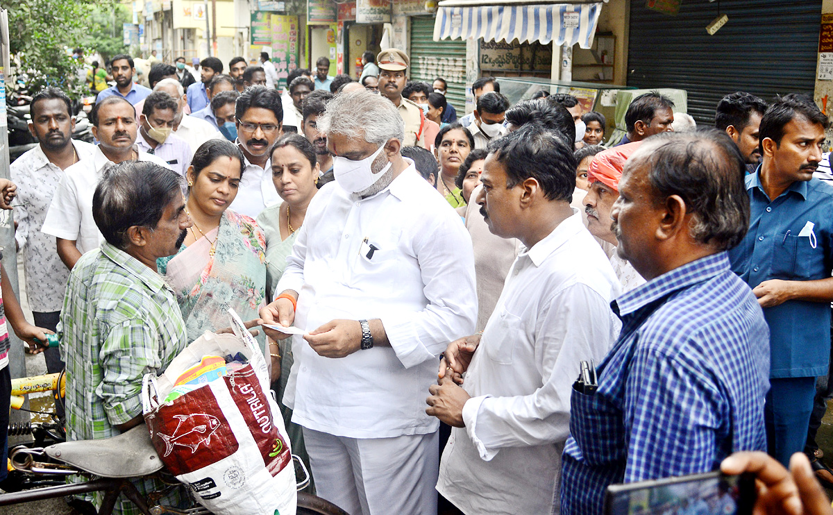 Gadapa Gadapaku Mana Prabhutvam Photos - Sakshi42