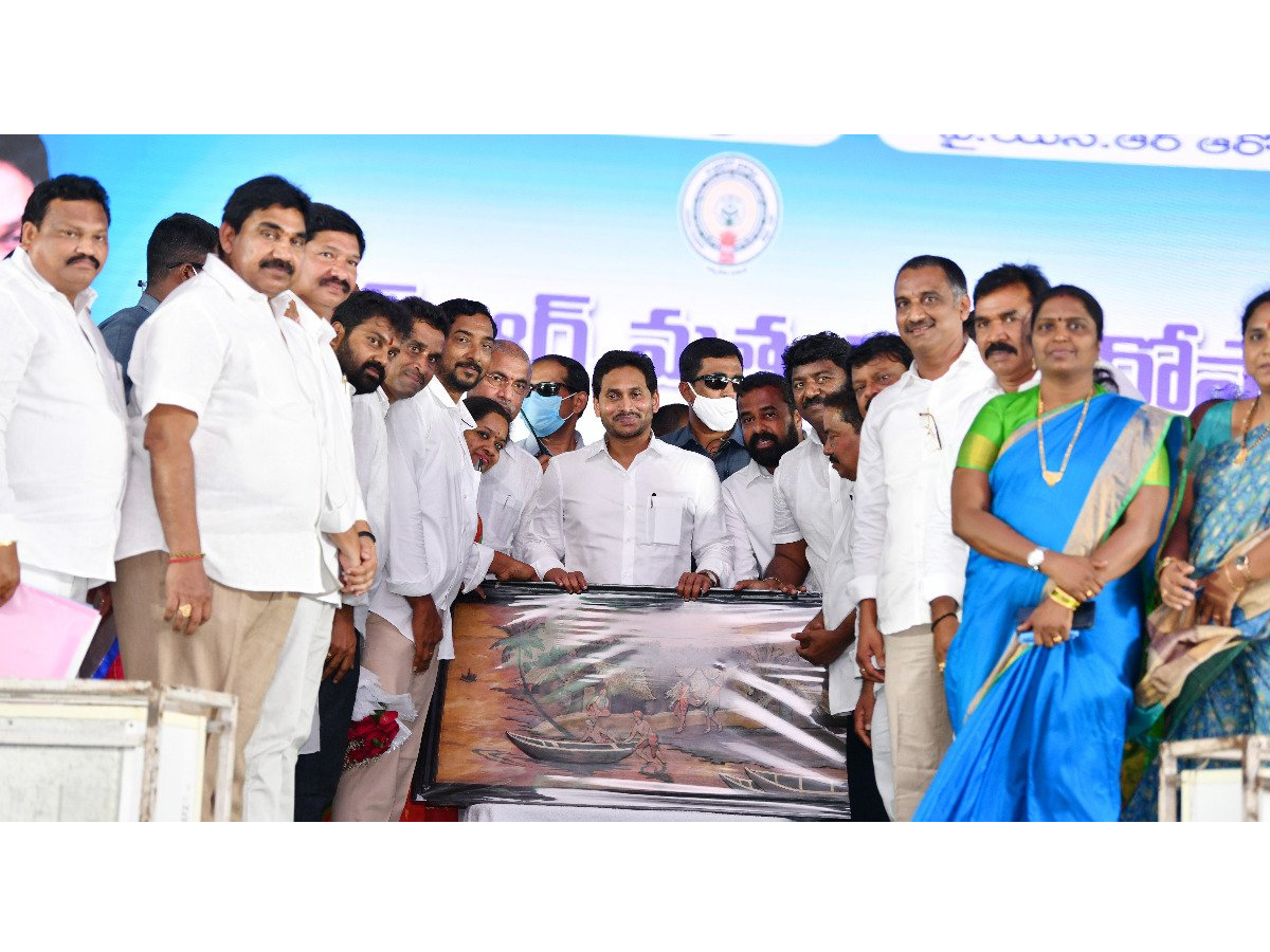 CM Jagan Visits Konaseema District Photo Gallery - Sakshi10