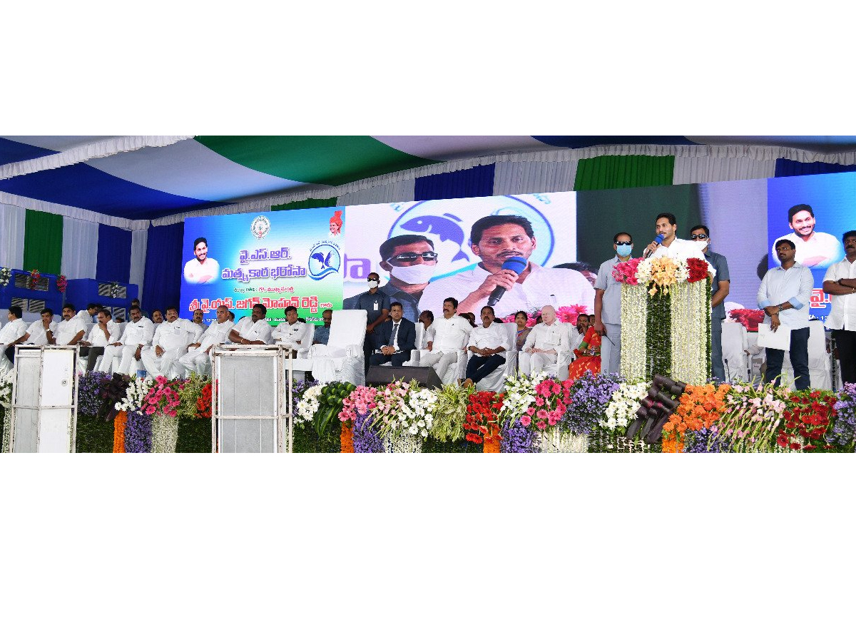 CM Jagan Visits Konaseema District Photo Gallery - Sakshi11