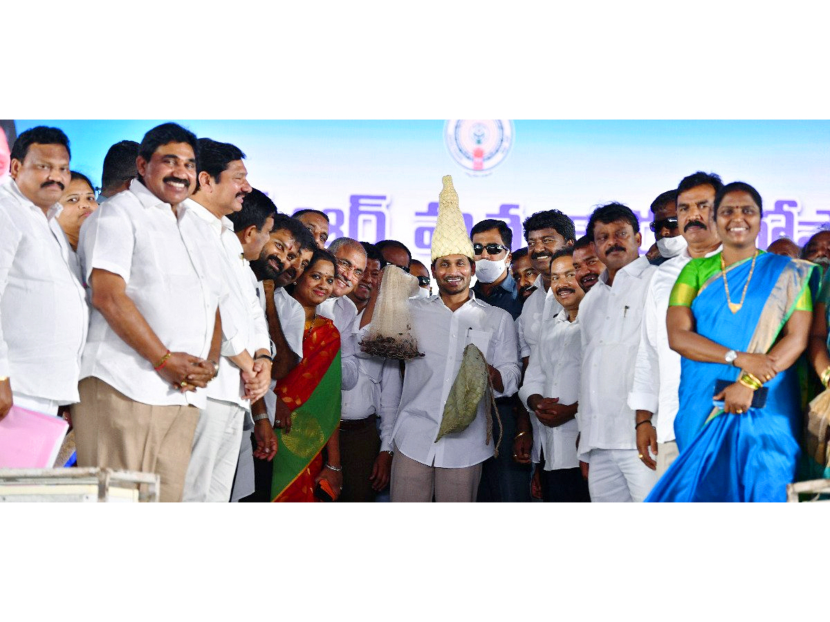 CM Jagan Visits Konaseema District Photo Gallery - Sakshi13