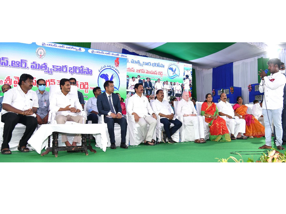 CM Jagan Visits Konaseema District Photo Gallery - Sakshi4