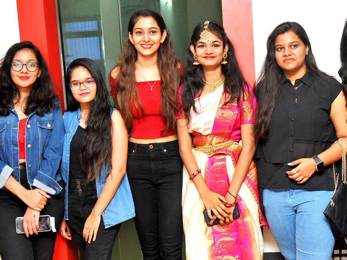 INTERNATIONAL INSTITUTE OF FASHION DESIGN HIMAYATNAGAR - Sakshi3