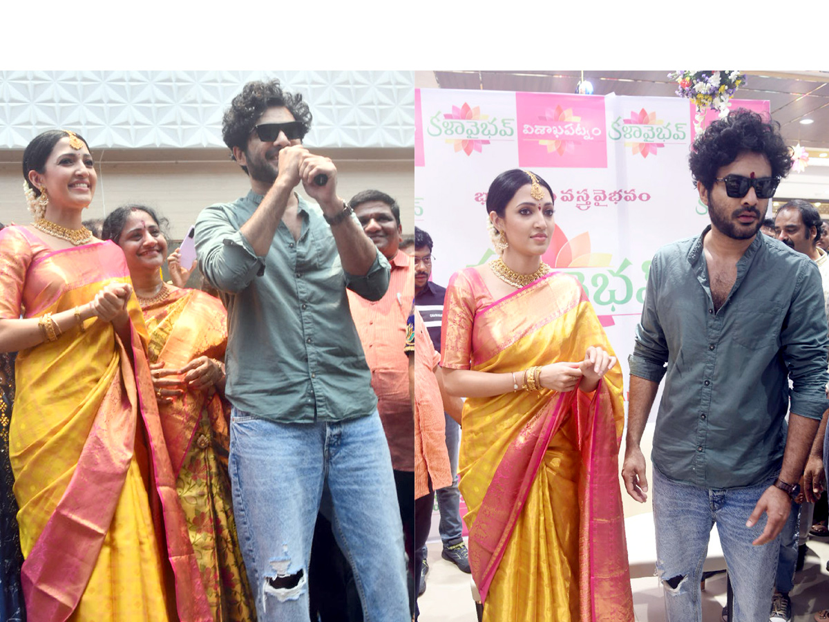 DJ TILLU Hero and Heroine inaugurates shopping mall Photo Gallery - Sakshi1