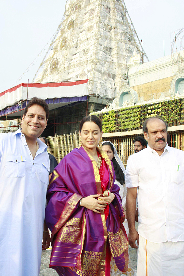 Actress Kangana Ranaut Visits Tirumala Temple Photo Gallery - Sakshi9