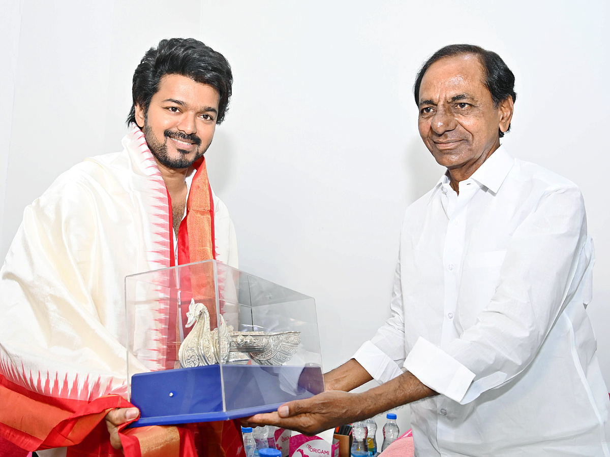 Hero Thalapathy Vijay Meets CM KCR Photos - Sakshi2