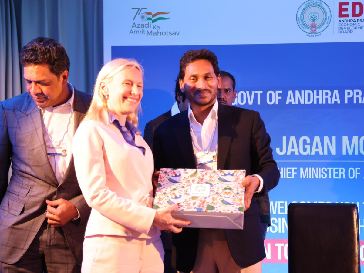 CM YS Jagan Davos Tour Photo Gallery - Sakshi14