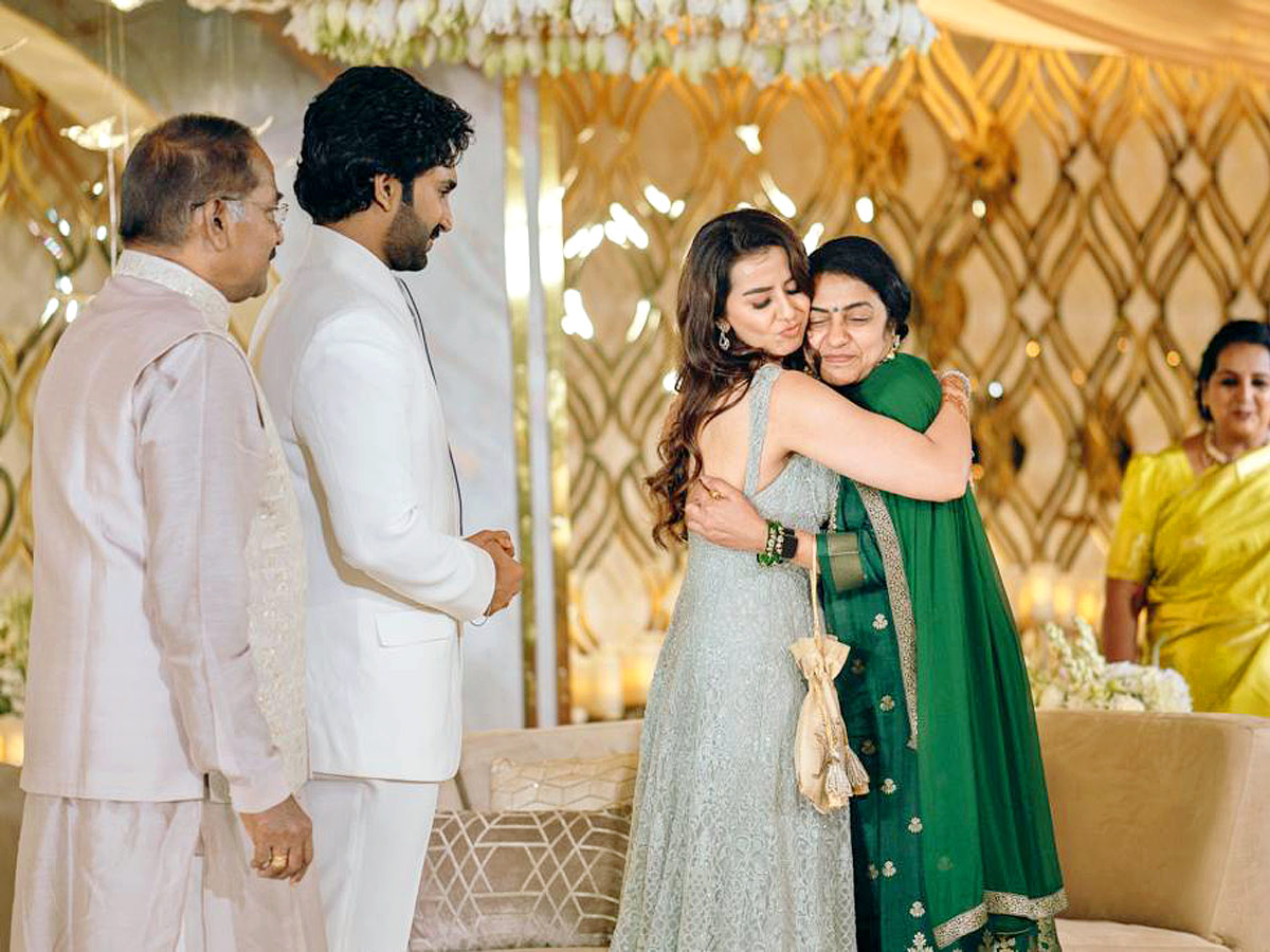 Aadhi Pinisetty And Nikki Galrani Wedding Reception photos - Sakshi3